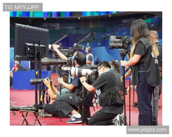 成都足球队在邀请赛中的个人能力展现与战术配合分析