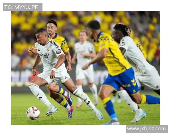 最佳足球明星射门比赛精彩瞬间回顾与技术分析